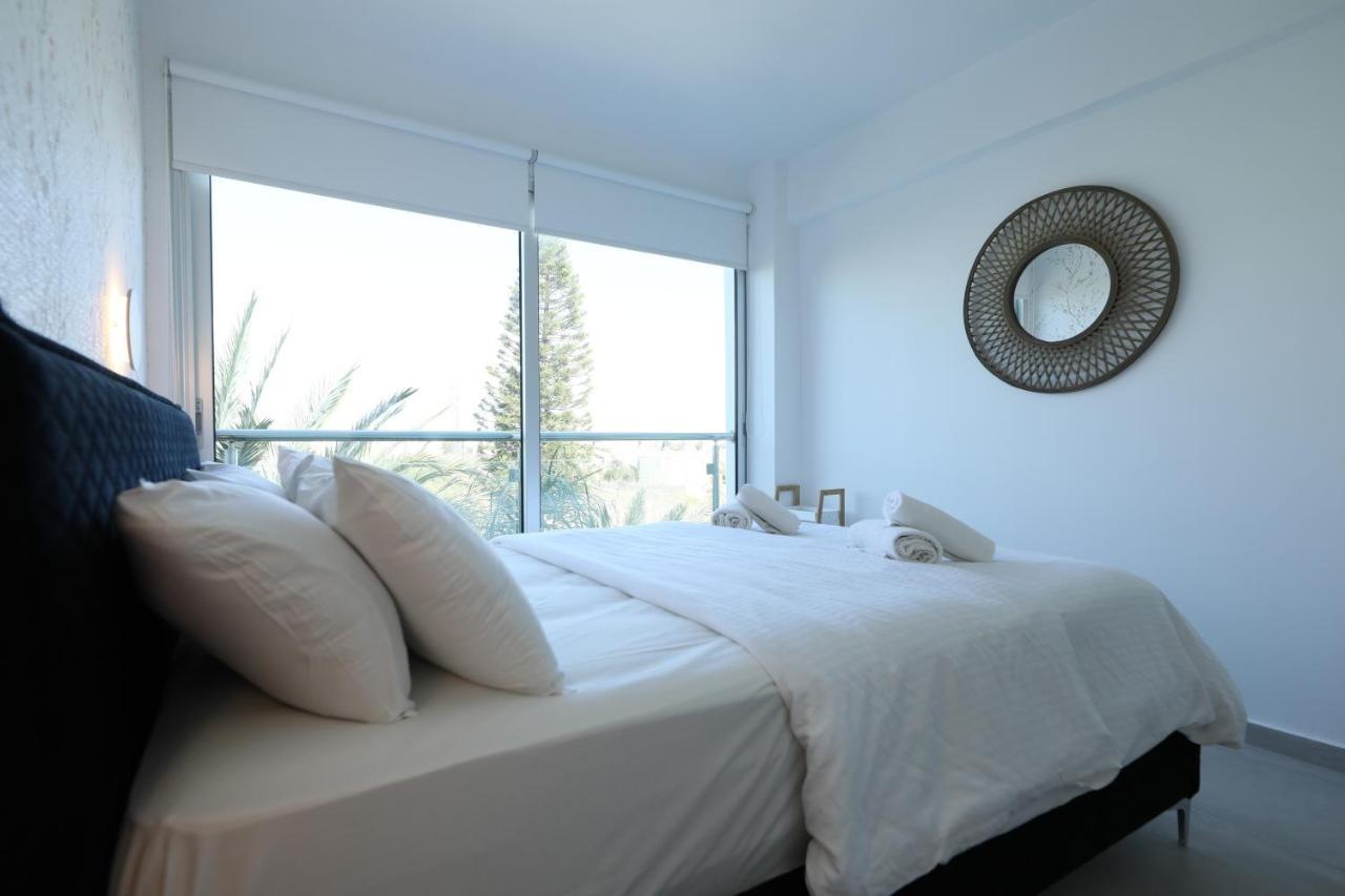 Lovely Cozy One Bedroom With Pool Apartment